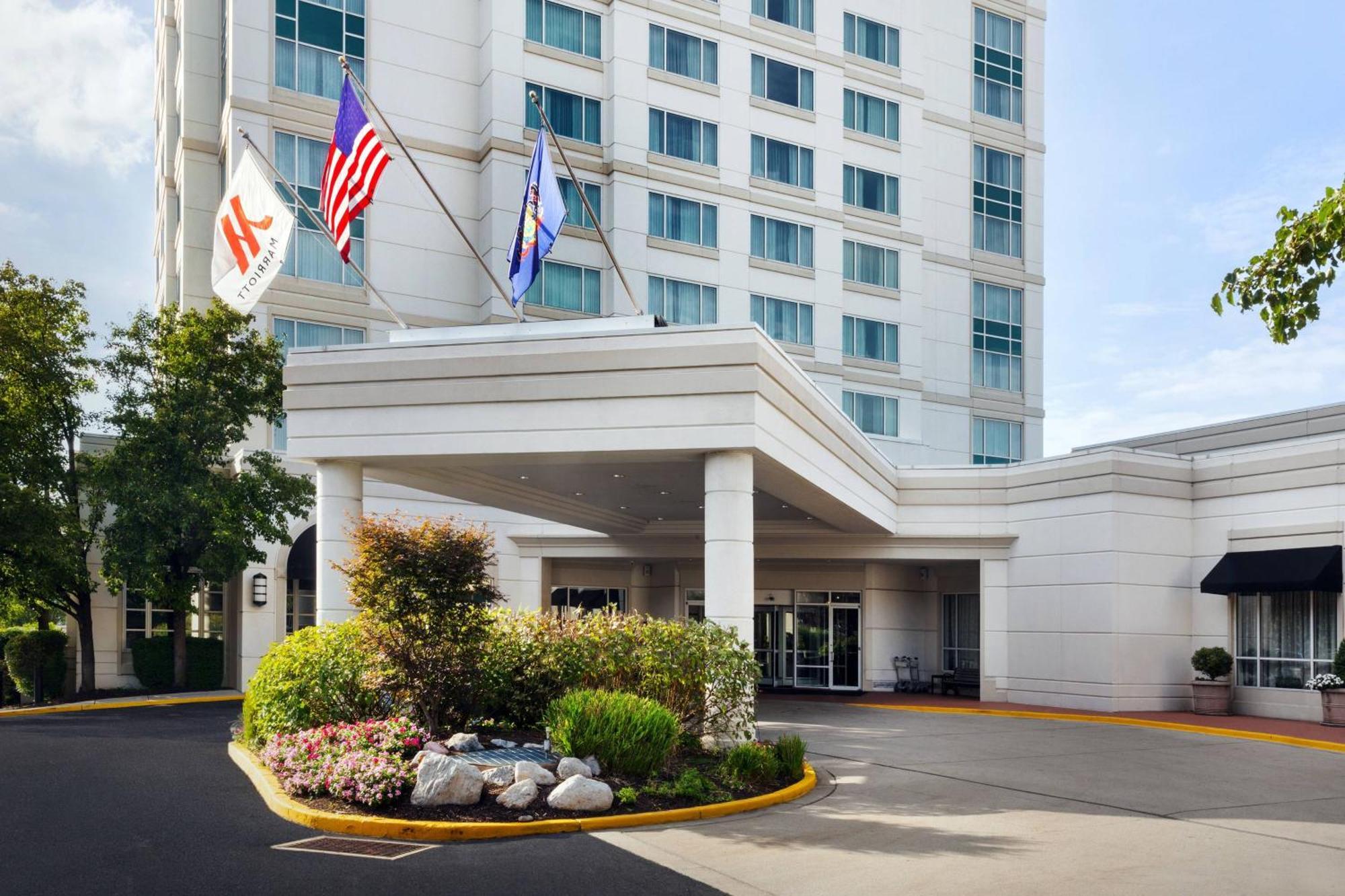 Отель Marriott Philadelphia West West Conshohocken Экстерьер фото