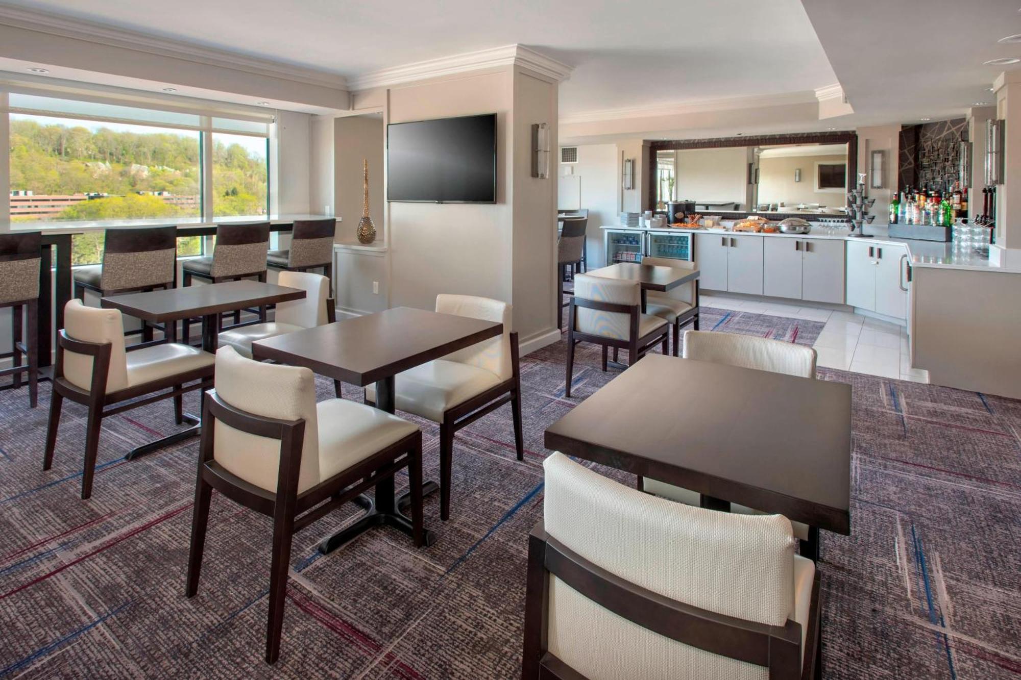 Отель Marriott Philadelphia West West Conshohocken Экстерьер фото